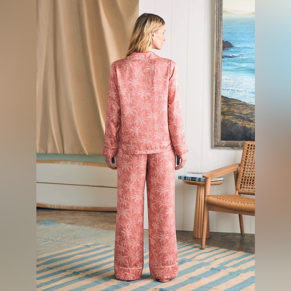 FAHERTY NWOT Sandwashed Silk Pajama Pants in Rose Tropic Trees - Picture 5 of 10